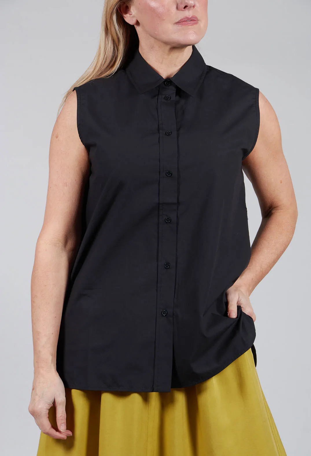 Annaalf Shirt in Black