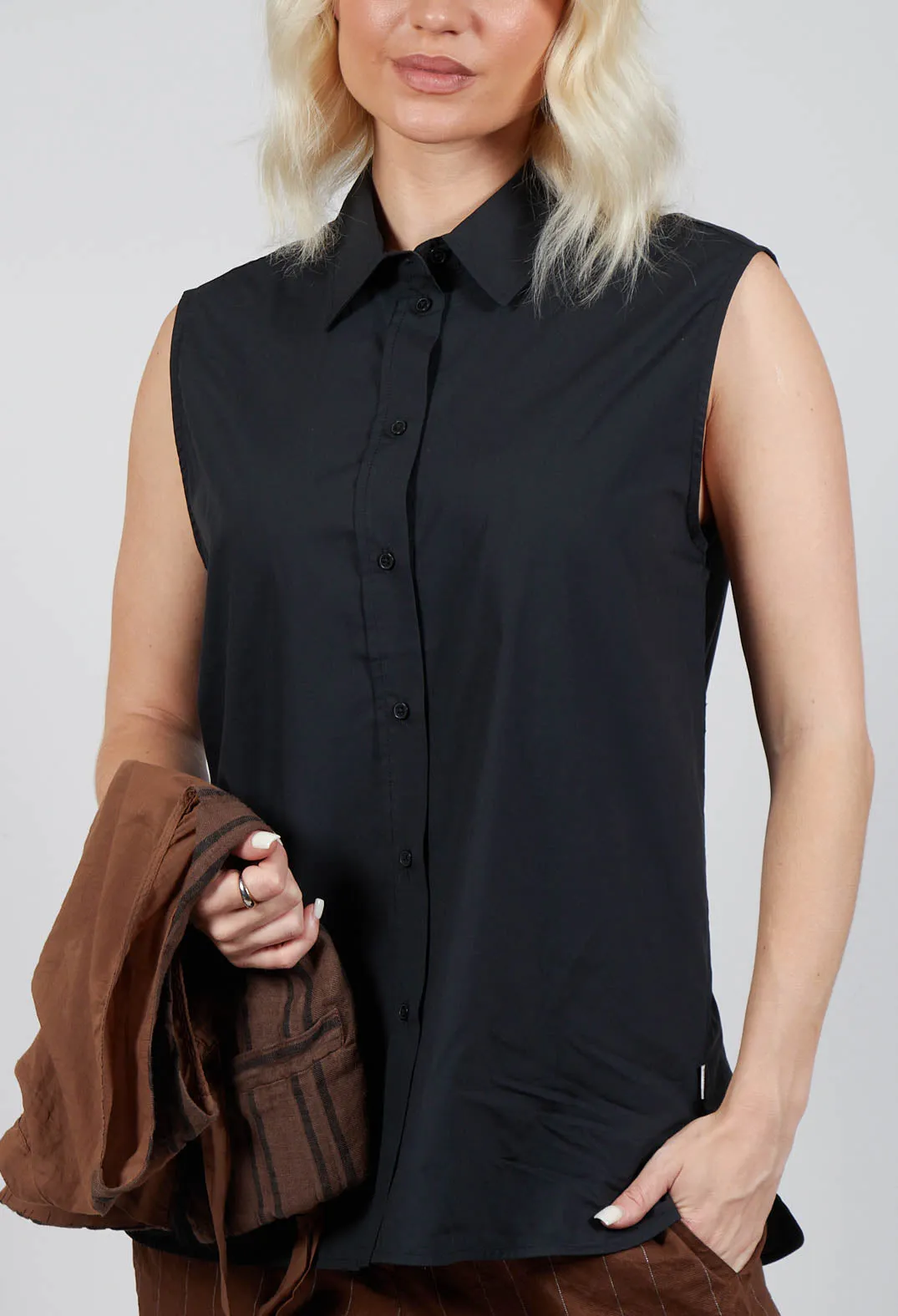 Annaalf Shirt in Black