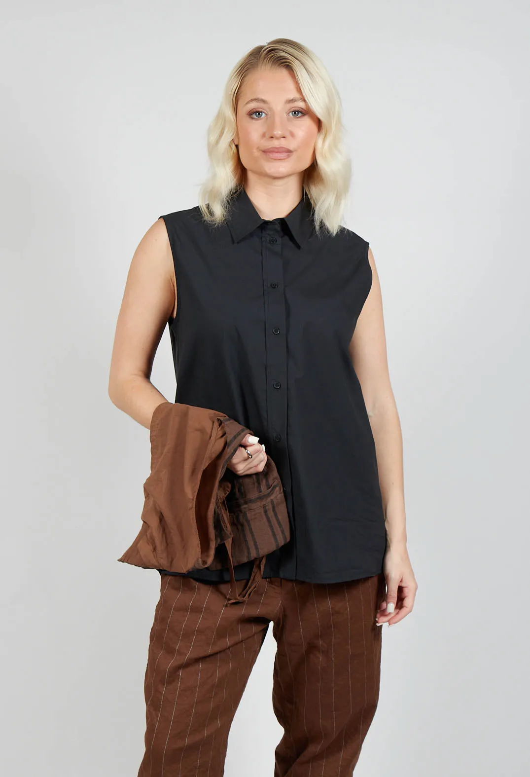 Annaalf Shirt in Black